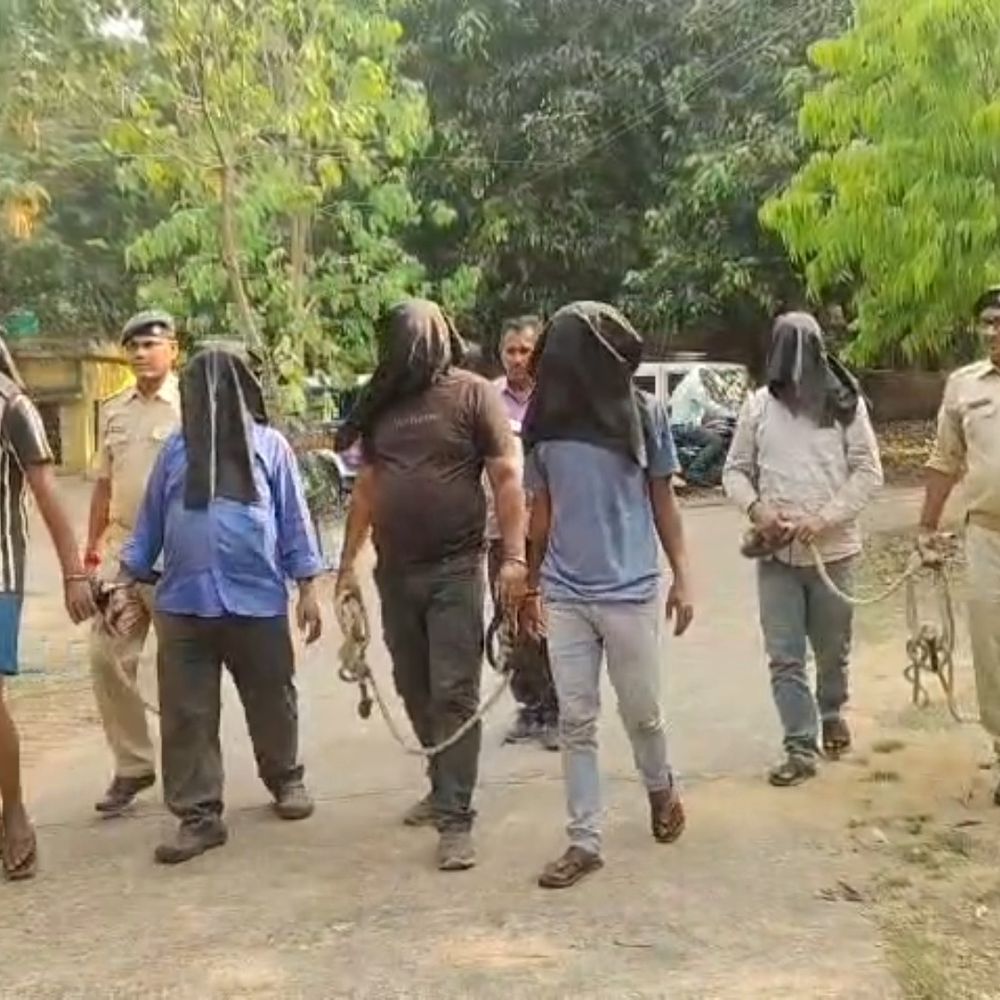 महिला हत्याकांड का खुलासा, 5 आरोपी गिरफ्तार:व्यवसायिक पार्टनर ने 40 हजार की सुपारी देकर कराई हत्या, बोरे में मिली थी लाश