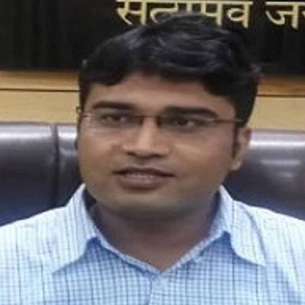 हिमाचल में 2 IAS अधिकारियों के तबादले:आर. सेल्वम को वित्त आयुक्त का चार्ज, नवीन तनवर बने विशेष सचिव; नोटिफिकेशन जारी