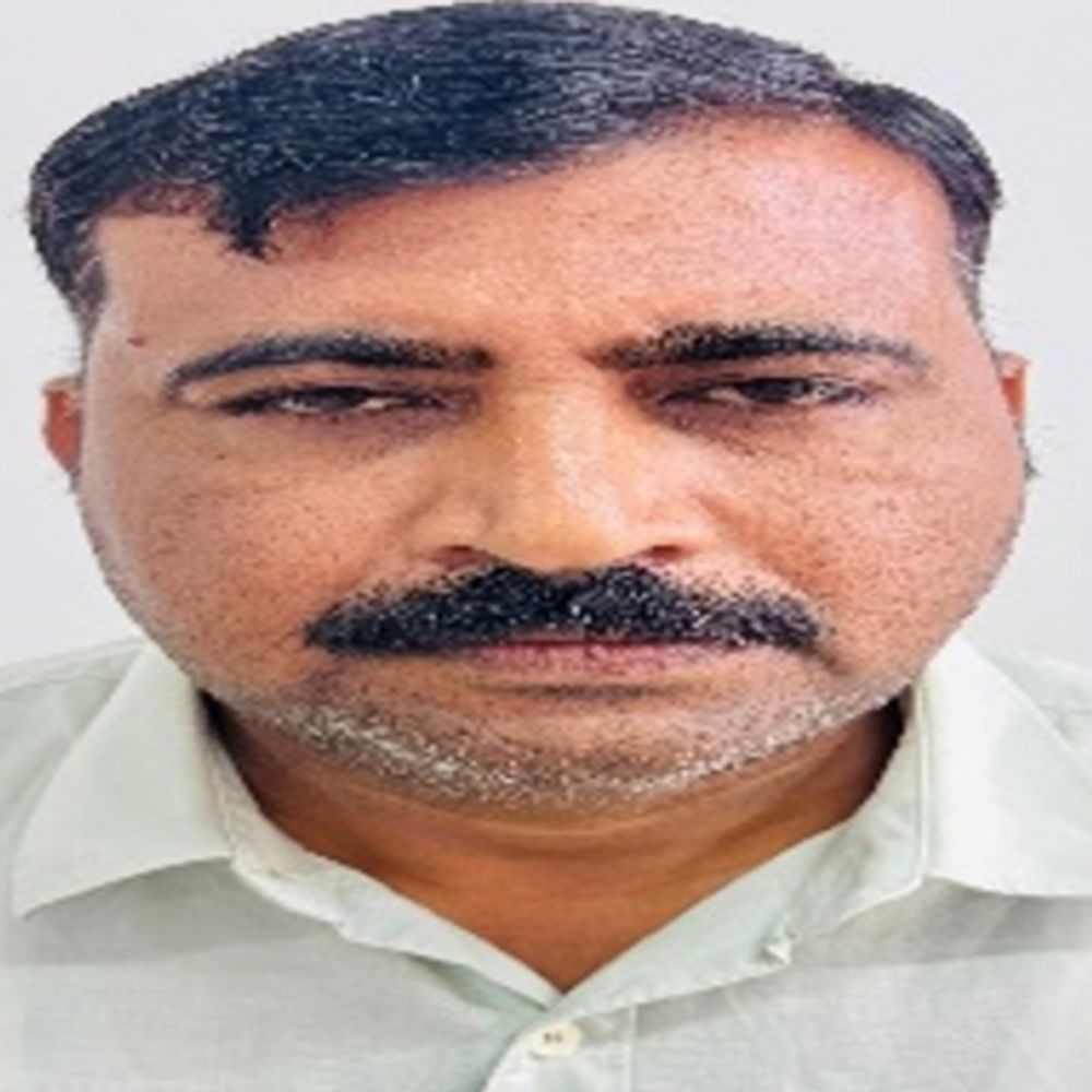 कनिष्ठ अभियंता भर्ती परीक्षा का पेपर लीक, कोचिंग संचालक अरेस्ट:आरपीएफ से वीआरएस लेकर खोली कम्प्यूटर लैब, 25 लाख में कैंडिडेट को बेचता था पेपर