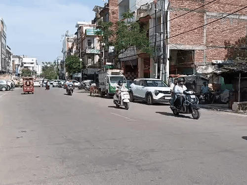 कानपुर में भीषण गर्मी, पारा 39°C पहुंचा:आज छा सकते हैं हल्के बादल, अब पारा और बढ़ेगा