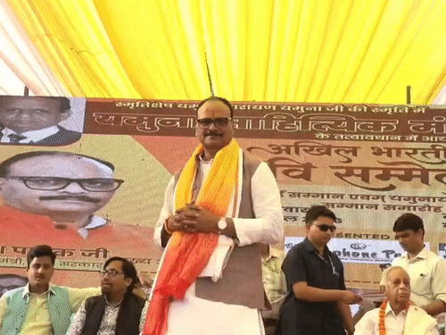 डिप्टी CM ने सपा, कांग्रेस को घेरा:कानपुर में बोले- महिला आरक्षण बिल की उम्मीद पर डाका डाला, महिलाओं के रास्ते पर खड्डा खोदा