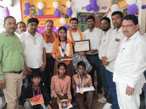 संगठन से मिले सम्मान ने बढ़ाया हौसला:सफलता की सीढ़ियां चढ़ने लगे परिषदीय स्कूलों के बच्चे
