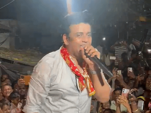 प. बंगाल में रविकिशन भोजपुरी में कर रहे प्रचार:रोड शो में खूब उमड़ी भीड़; चंदननगर व चौंसी में बनाया माहौल