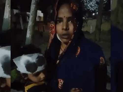 गोरखपुर में मां की गोद से बच्चा किडनैप:डेढ़ साल के मासूम को पुलिस ने 45 मिनट में बरामद किया, दो आरोपी गिरफ्तार