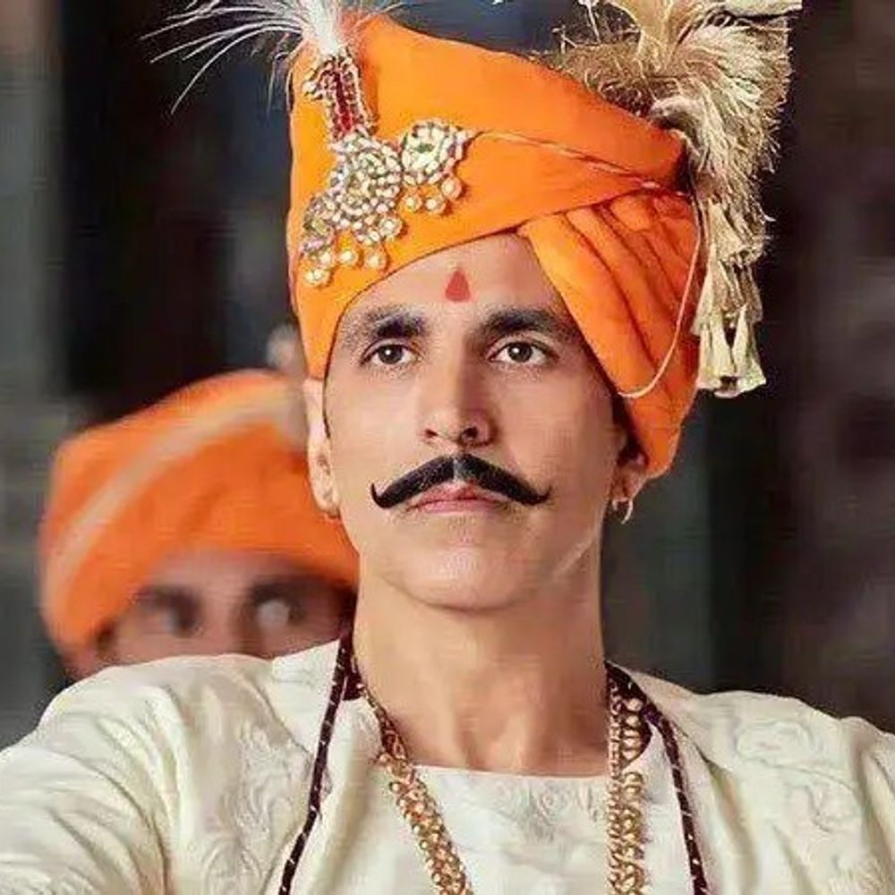 नकली मूंछ विवाद पर अक्षय कुमार ने मांगी माफी:बोले- फिल्म ‘पृथ्वीराज’ में वैसी मूंछें उगना मुमकिन नहीं था; 4 साल बाद दी सफाई