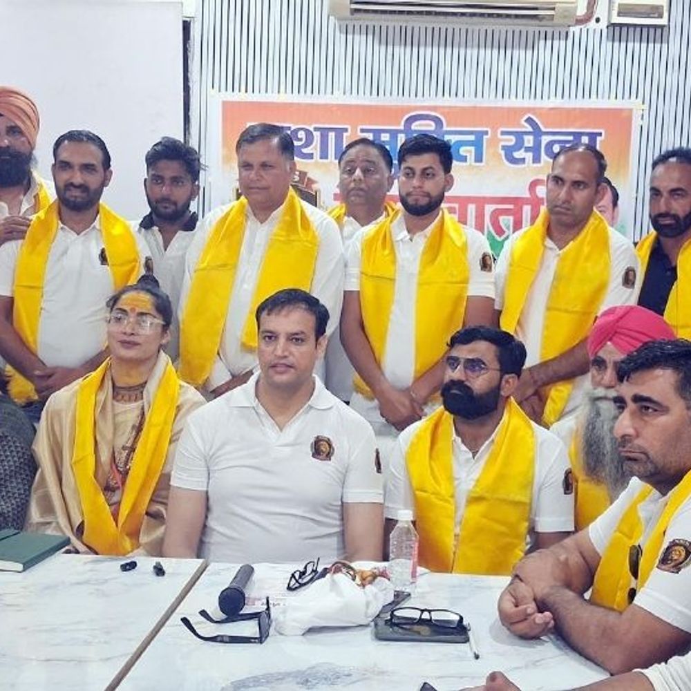 फतेहाबाद में नशा तस्करों के खिलाफ बनी नशामुक्ति सेना:सरपंच मोहन गढ़वाल बने जिलाध्यक्ष; भवानी सिंह बोले-नशे के काले कारोबार में सफेदपोश शामिल