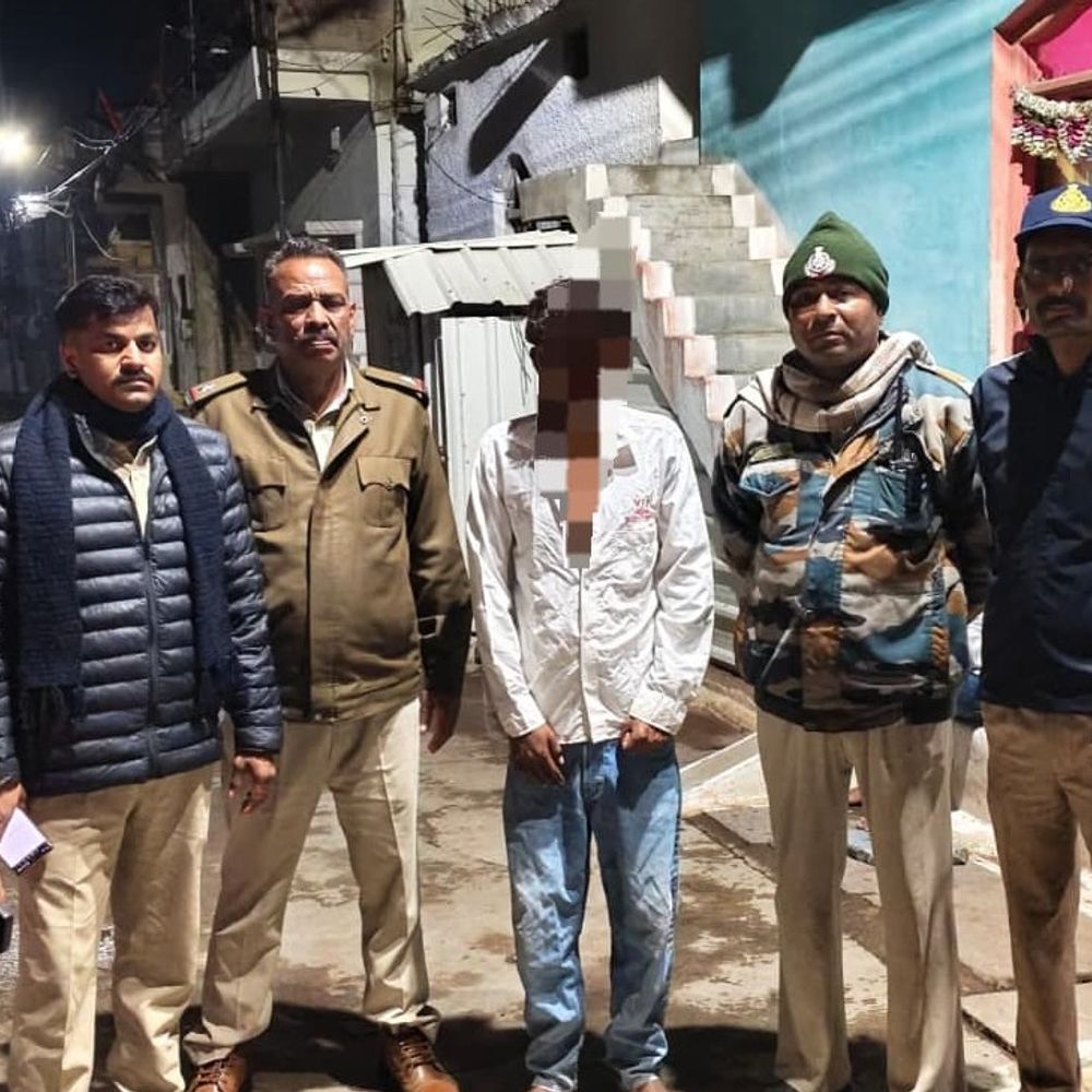 एक रात में 122 गिरफ्तार, 210 लीटर अवैध शराब जब्त:पुलिस का नाइट कॉम्बिंग ऑपरेशन; 7 साल से फरार आरोपी भी पकड़ाए