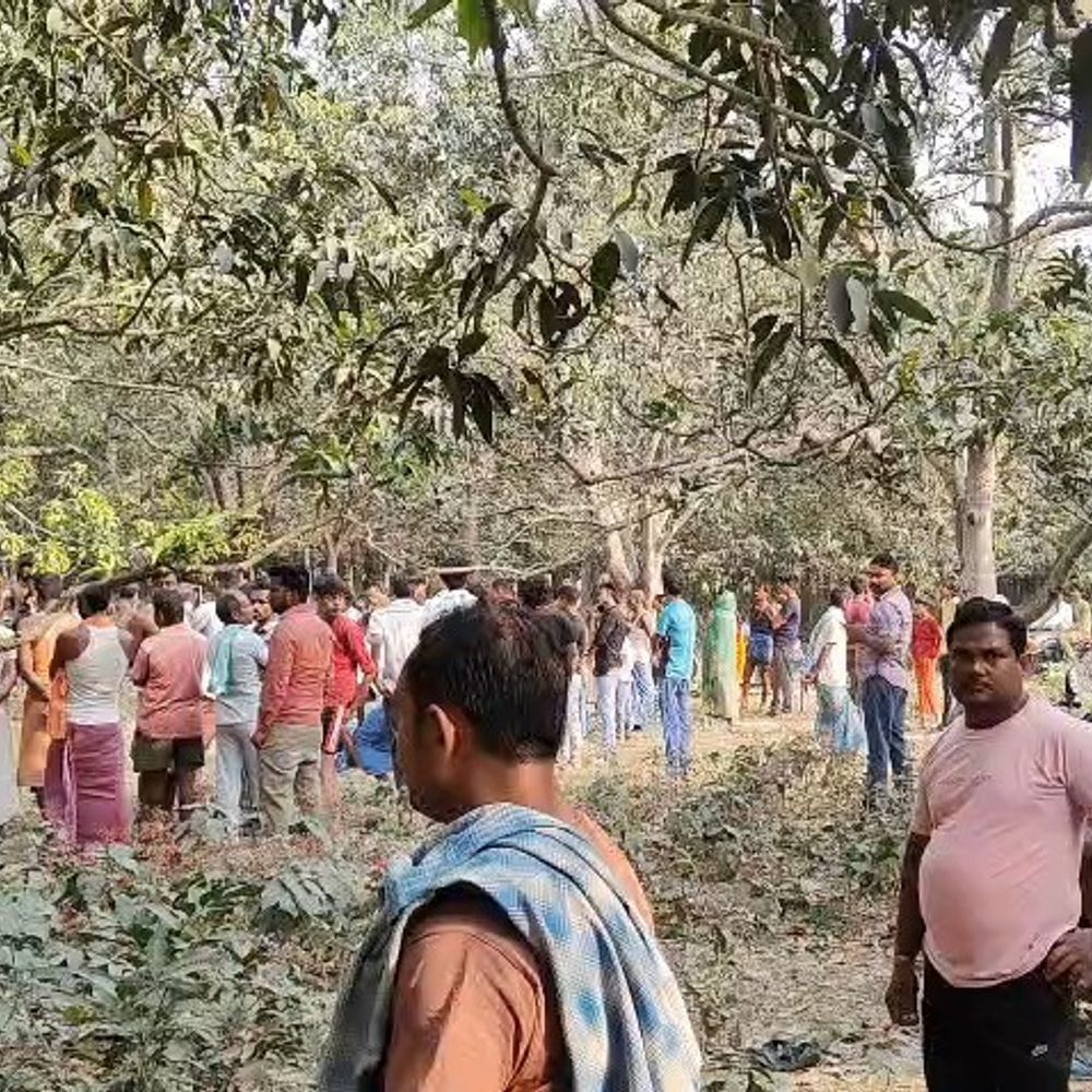 आम के पेड़ से लटका मिला युवक का शव:समस्तीपुर में मां ने कहा- भाई-पिता की मौत का सदमा बर्दाश्त नहीं हुआ, सुसाइड कर लिया