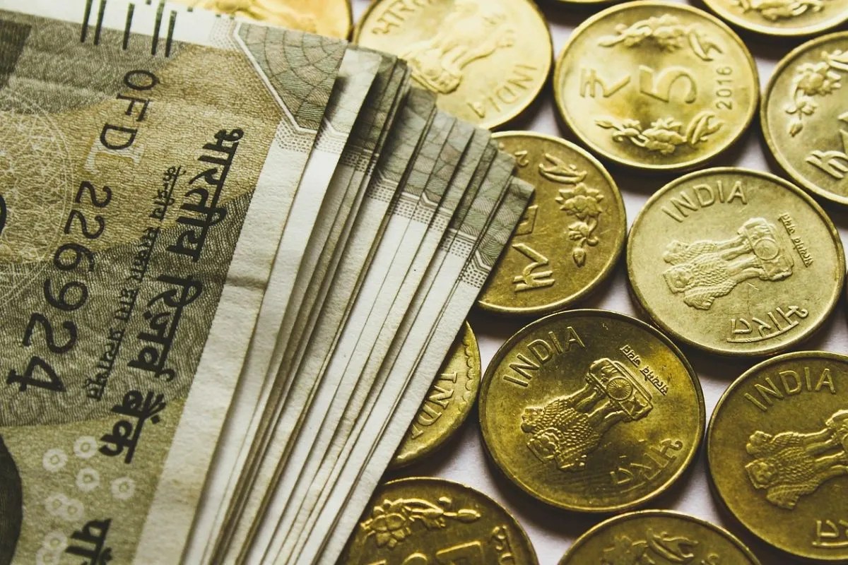 FD Interest Rates: 1, 3 और 5 साल की एफडी पर क्या हैं सरकारी बैंकों की ब्याज दरें, देखिए लिस्ट