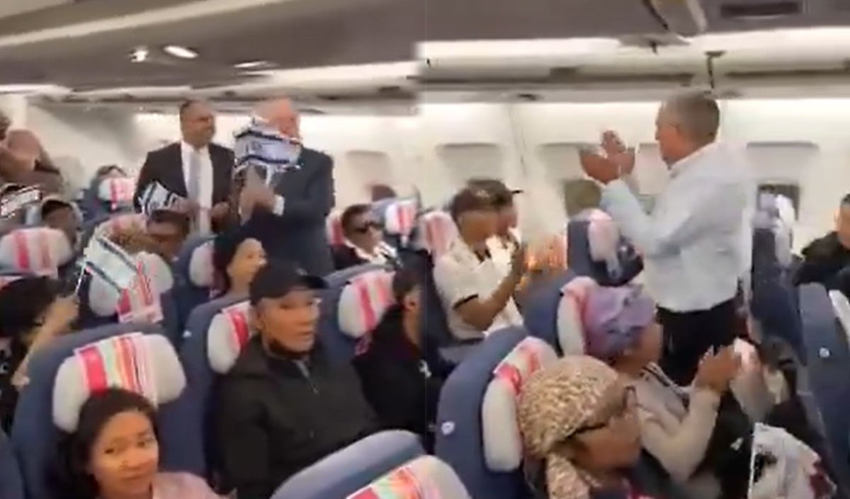 Prabhasakshi NewsRoom: Manipur, Mizoram से 250 भारतीयों को बुलाकर इजराइल ने हवाई अड्डे पर ही दे दी नागरिकता, चक्कर क्या है?