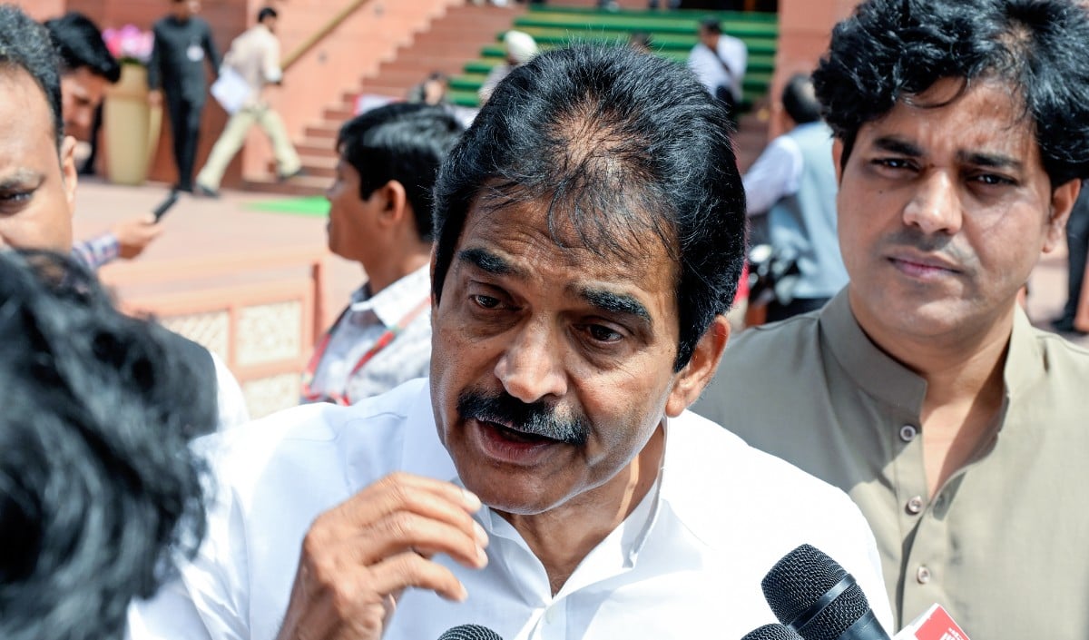 Pawan Khera पर Action को Congress ने बताया Witch-Hunt, Venugopal बोले- यह Revenge Politics है