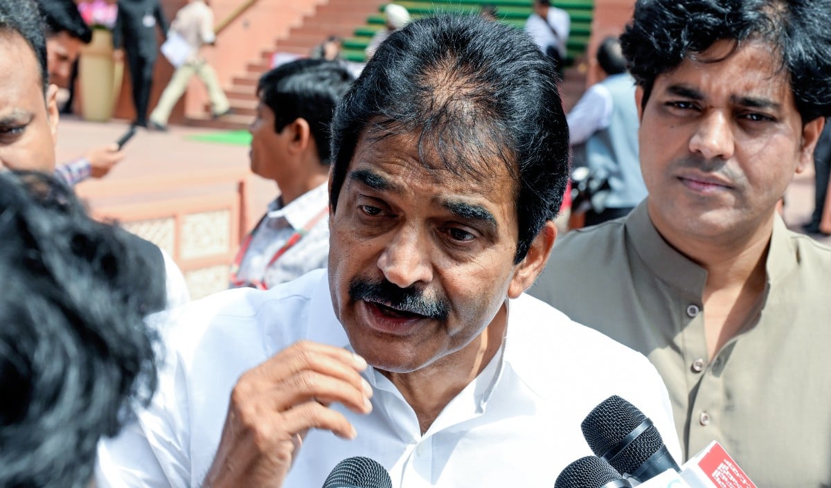 सांसदों के ‘अपमान’ पर सियासी घमासान, PM Modi के खिलाफ Lok Sabha में विशेषाधिकार हनन नोटिस