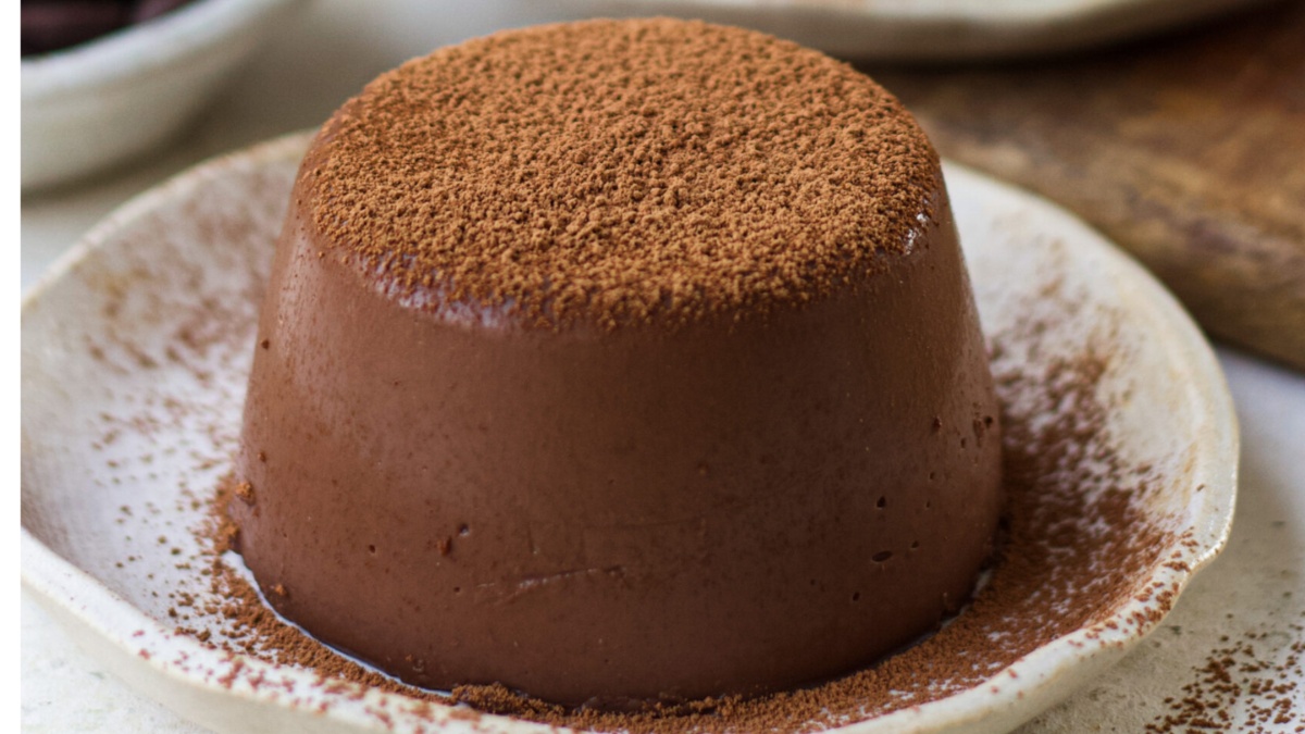 बिना अंडे और चीनी के बनाएं मूस चॉकलेट पुडिंग, सिर्फ 10 मिनट में बनकर होगा तैयार, नोट करें रेसिपी