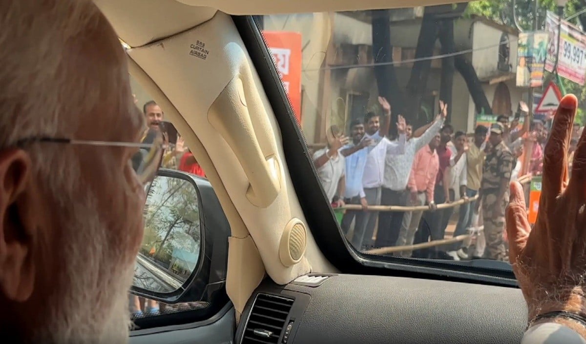 Asansol में PM Modi का Mega Road Show, बोले- 4 मई के बाद विकास का नया युग आएगा