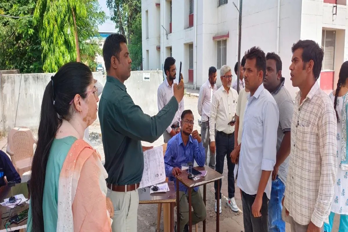 आंख स्कैन करने के बाद ही दिया प्रवेश, MPPSC की राज्य सेवा प्रारंभिक परीक्षा में गजब की सख्ती