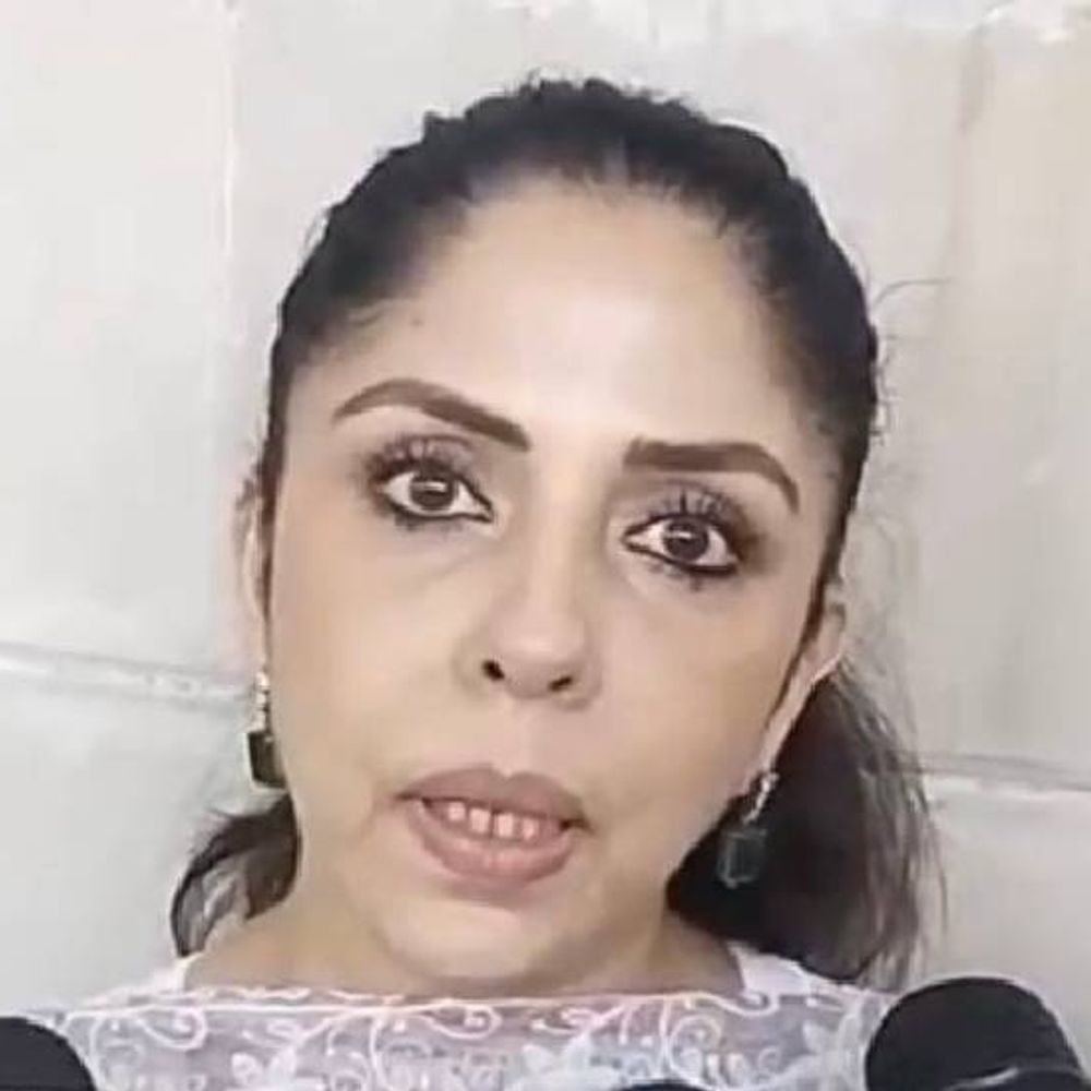 300 करोड़ जमीन विवाद में कलेक्टोरेट पहुंची एक्ट्रेस रेमन कक्कड़:अवैध कब्जे की कोशिश का आरोप; प्रशासन से लगाई न्याय की गुहार