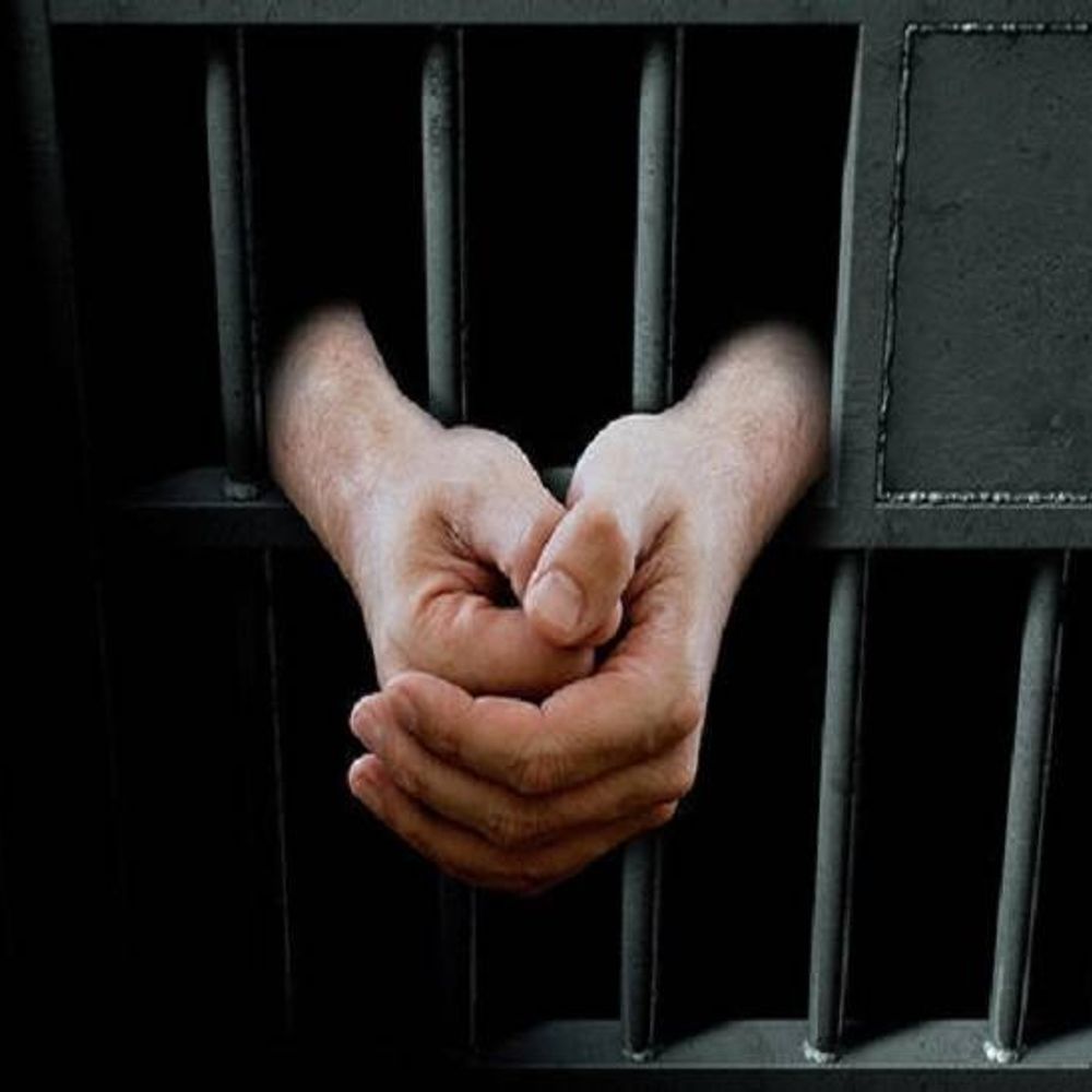 ट्रेन छूटी तो शराब पी, फिर बम से उड़ाने की धमकी दी, रेल पुलिस और आरपीएफ ने किया गिरफ्तार