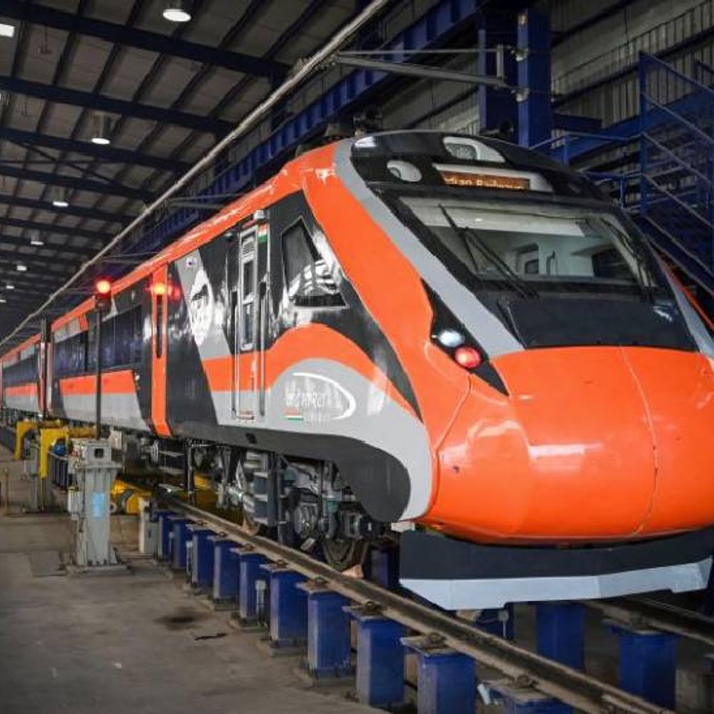 ऑल वेदर तकनीक से लैस होगी जम्मू-श्रीनगर वंदे भारत ट्रेन:30 अप्रैल से चलेगी, 6 घंटे में पूरा करेगी सफर; पर्यटन को मिलेगा बढ़ावा