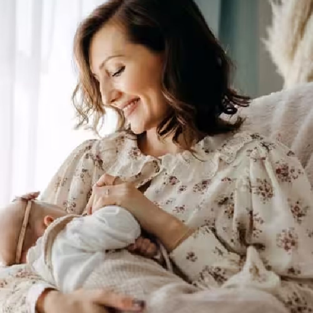 ‘परफेक्ट मां’ बनने का प्रेशर:देश की 22% माताएं डिप्रेशन में, हर समय खुश रहने का दबाव खतरनाक