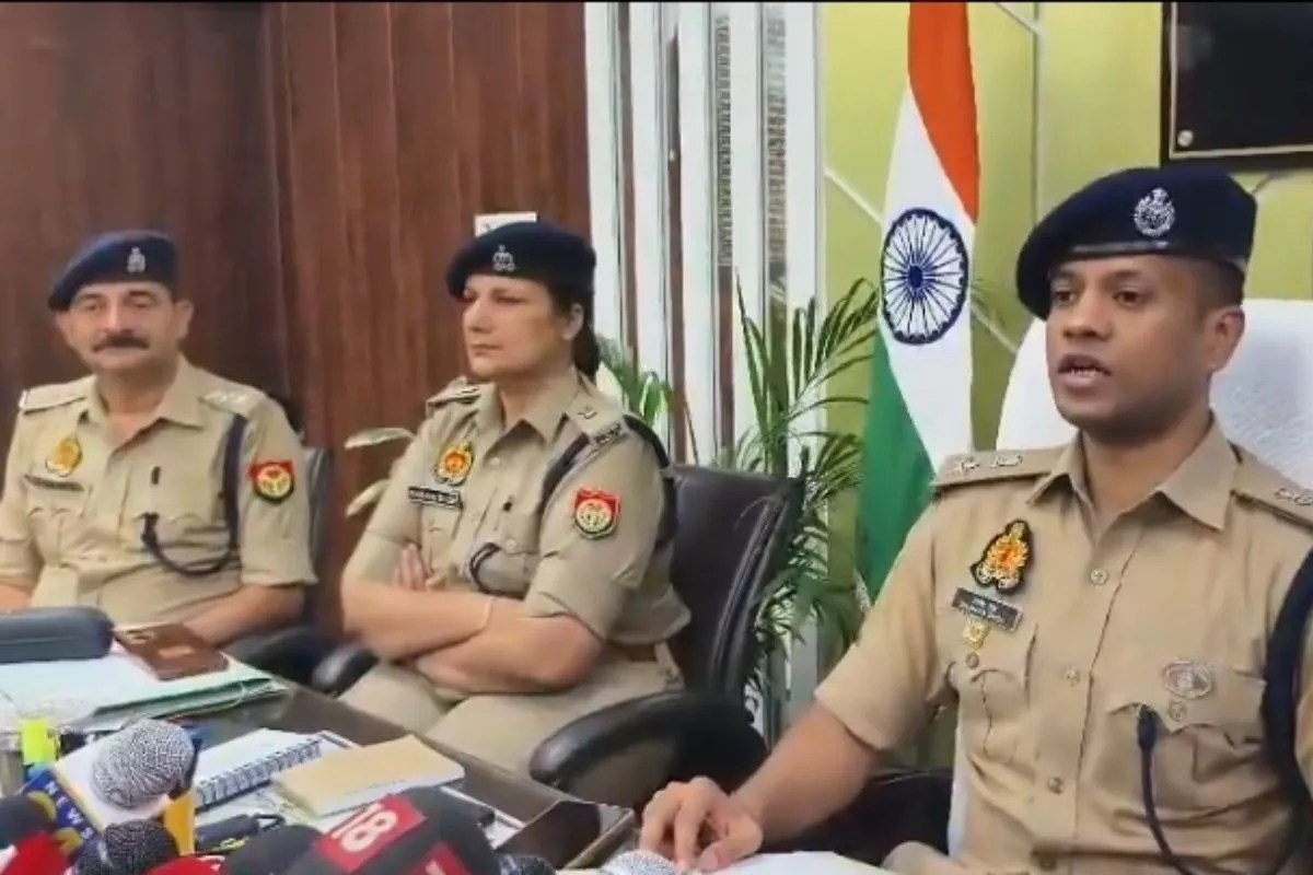 प्रेमिका के चक्कर मे पत्नी छोड़कर चली गई….फिर प्रेमी ने खौफनाक वारदात को दिया अंजाम… मुठभेड़ में साथी सहित गिरफ्तार