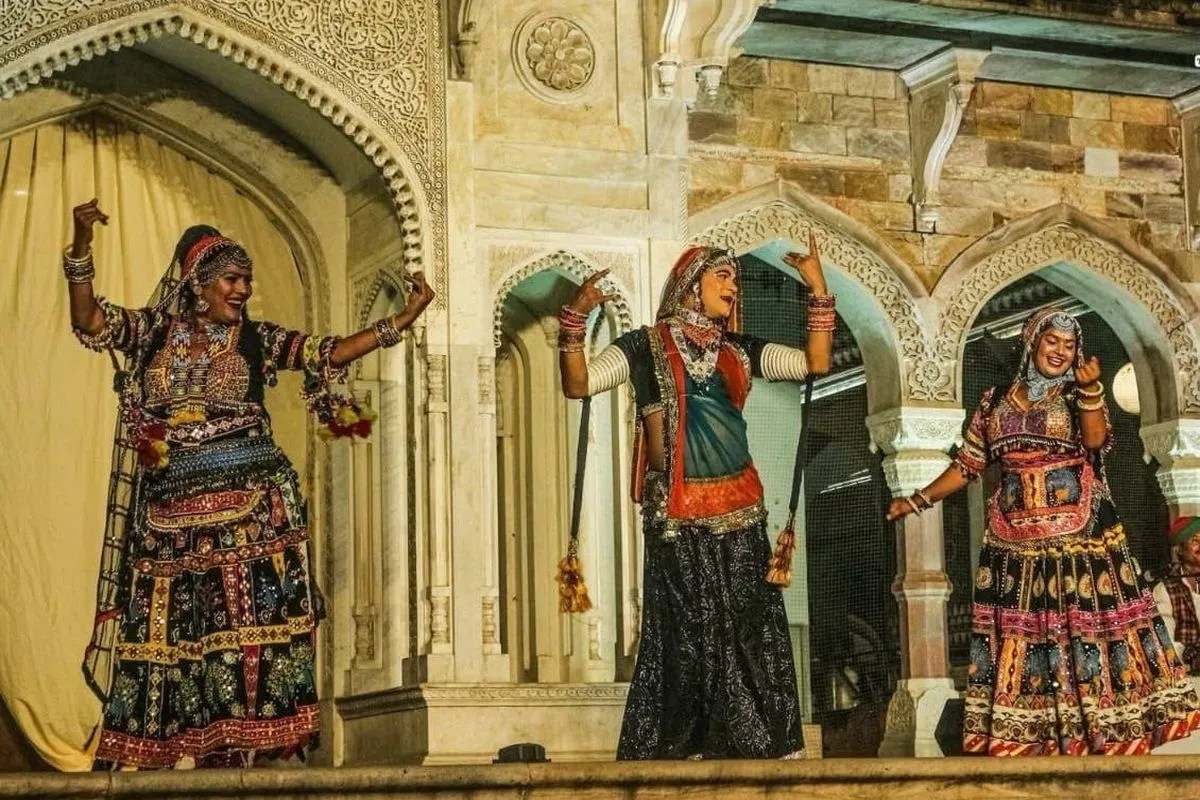 थिरकती रेत, बोलती परंपरा…मरुधरा की पहचान बने घूमर, भवई और कालबेलिया नृत्य