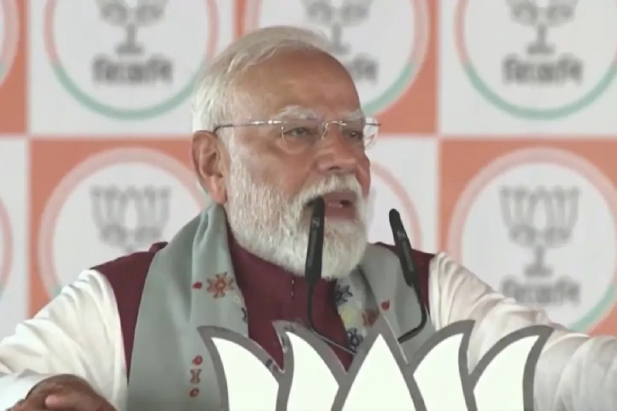 ममता बनर्जी पर जमकर बरसे PM नरेंद्र मोदी, कहा- TMC की निर्ममता से मां रोई, माटी बिकी, मानुष हुआ पलायन हुआ,