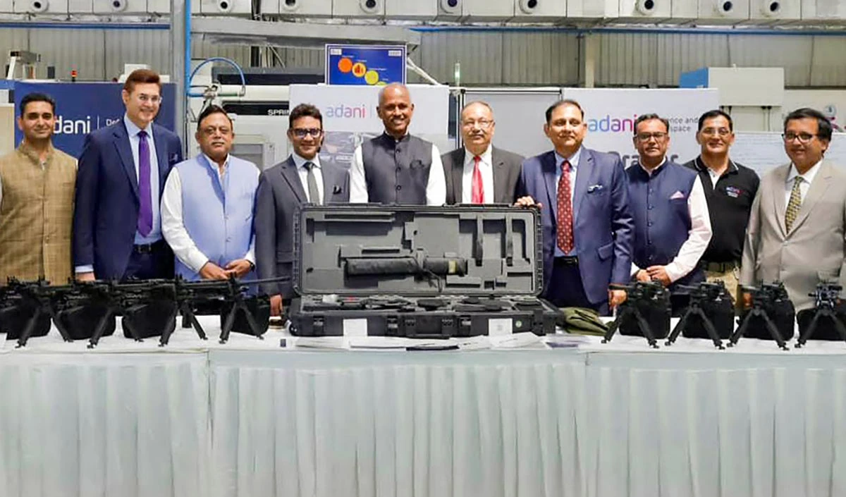 Shaurya Path: Indian Army को सौंपी गई देश में बनी सबसे घातक Prahar Light Machine Guns, LoC और LAC पर अब बदलेगा खेल