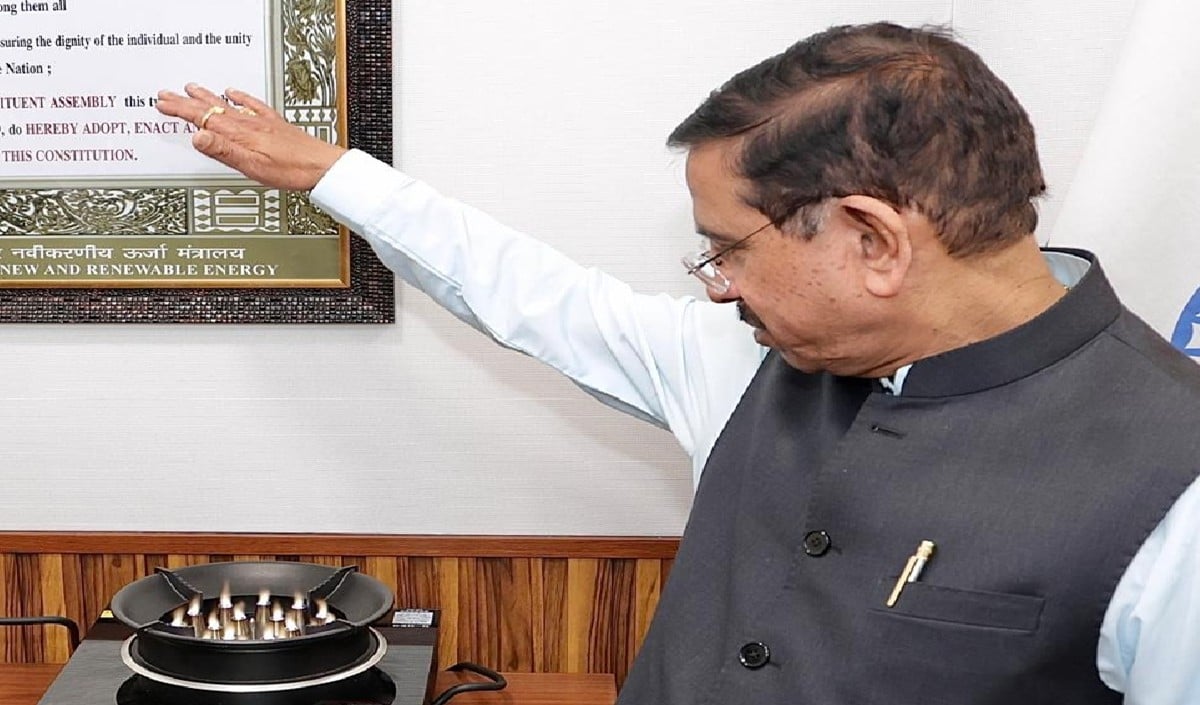 LPG संकट के बीच Pralhad Joshi का बड़ा ऐलान, ये नया Electric Stove बनेगा ‘Game Changer’?