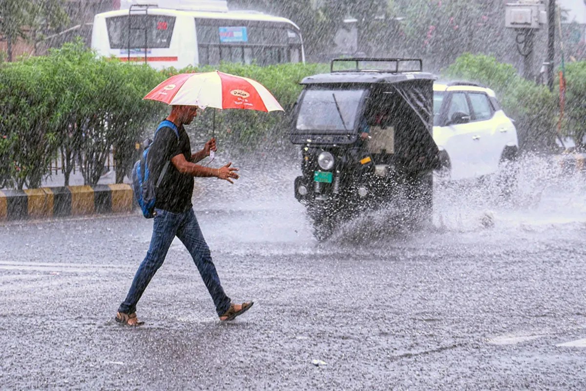 Weather Update: राजस्थान में एक साथ एक्टिव होंगे दो सिस्टम, आंधी और बारिश की चेतावनी, जानिए 2-3-4 मई का मौसम