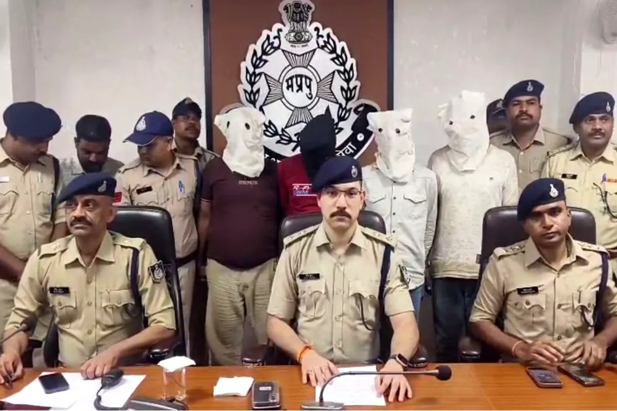 पोल्ट्री फार्म की आड़ में चल रही एमडी ड्रग्स फैक्ट्री का भंडाफोड़, 4 करोड़ के माल समेत 4 आरोपी गिरफ्तार