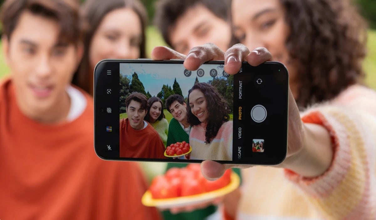India’s 1st Selfie Mirror Phone: Realme 16 5G लॉन्च: मिरर डिजाइन, दमदार बैटरी और नया UI