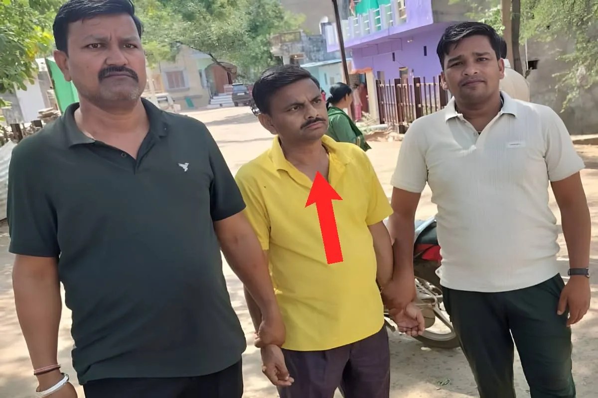 एमपी में नगर पालिका का बाबू 40000 रुपये रिश्वत लेते पकड़ाया, लोकायुक्त की बड़ी कार्रवाई