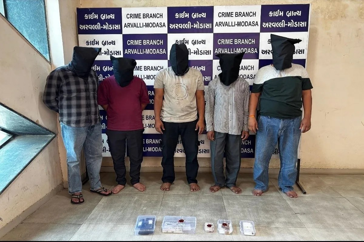 एक करोड़ से ज्यादा की लूट का पर्दाफाश, पांच आरोपी गिरफ्तार