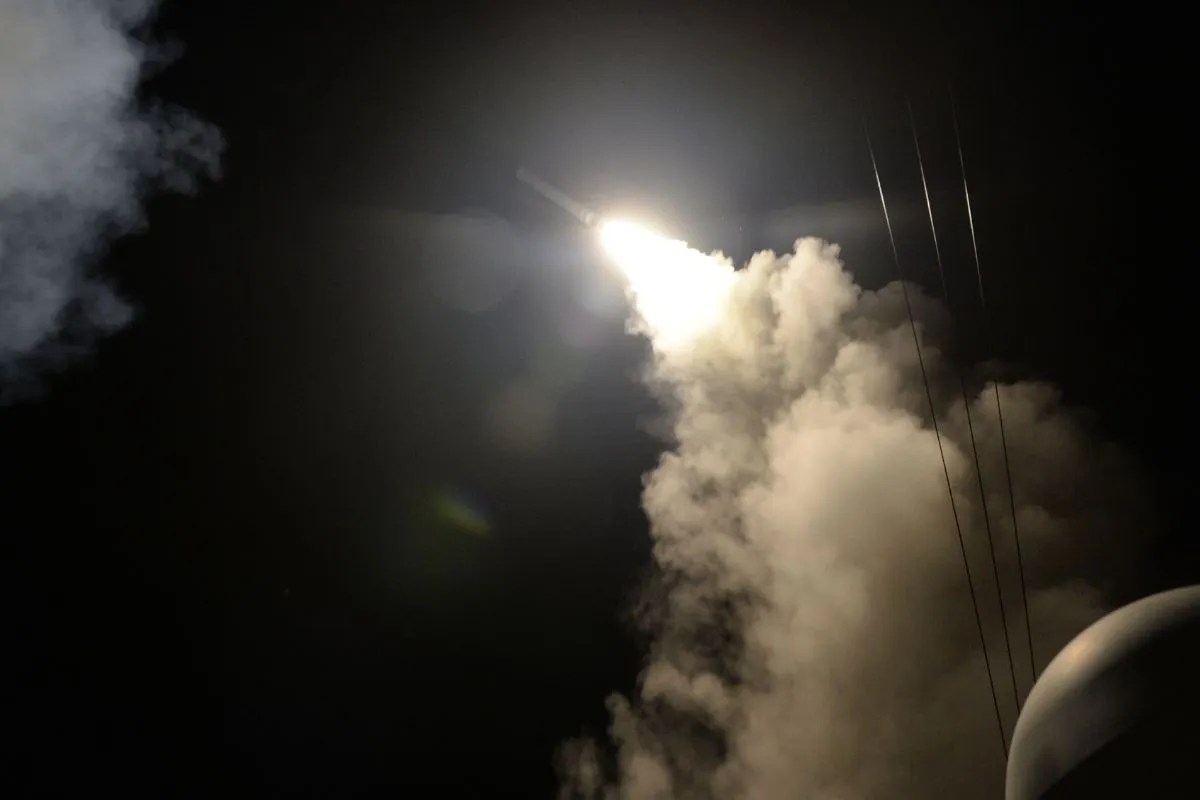 Iran War के बीच अमेरिका ने दोस्त जापान का साथ छोड़ा? चीन को मिला बढ़त बनाने का मौका, जानें पूरा मामला