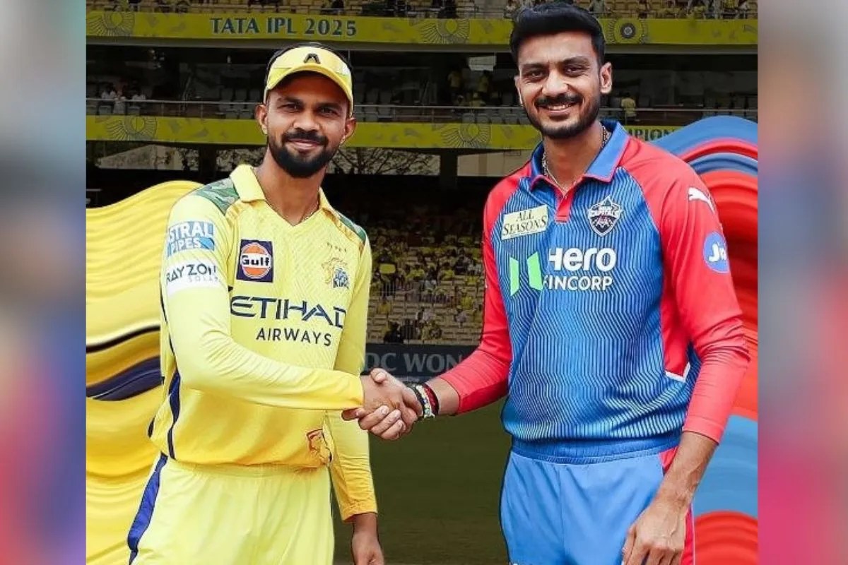 CSK vs DC: दिल्ली कैपिटल्स ने टॉस जीतकर गेंदबाजी चुनी, चेन्नई में हुई इस खतरनाक बल्लेबाज की वापसी, देखें प्लेइंग 11