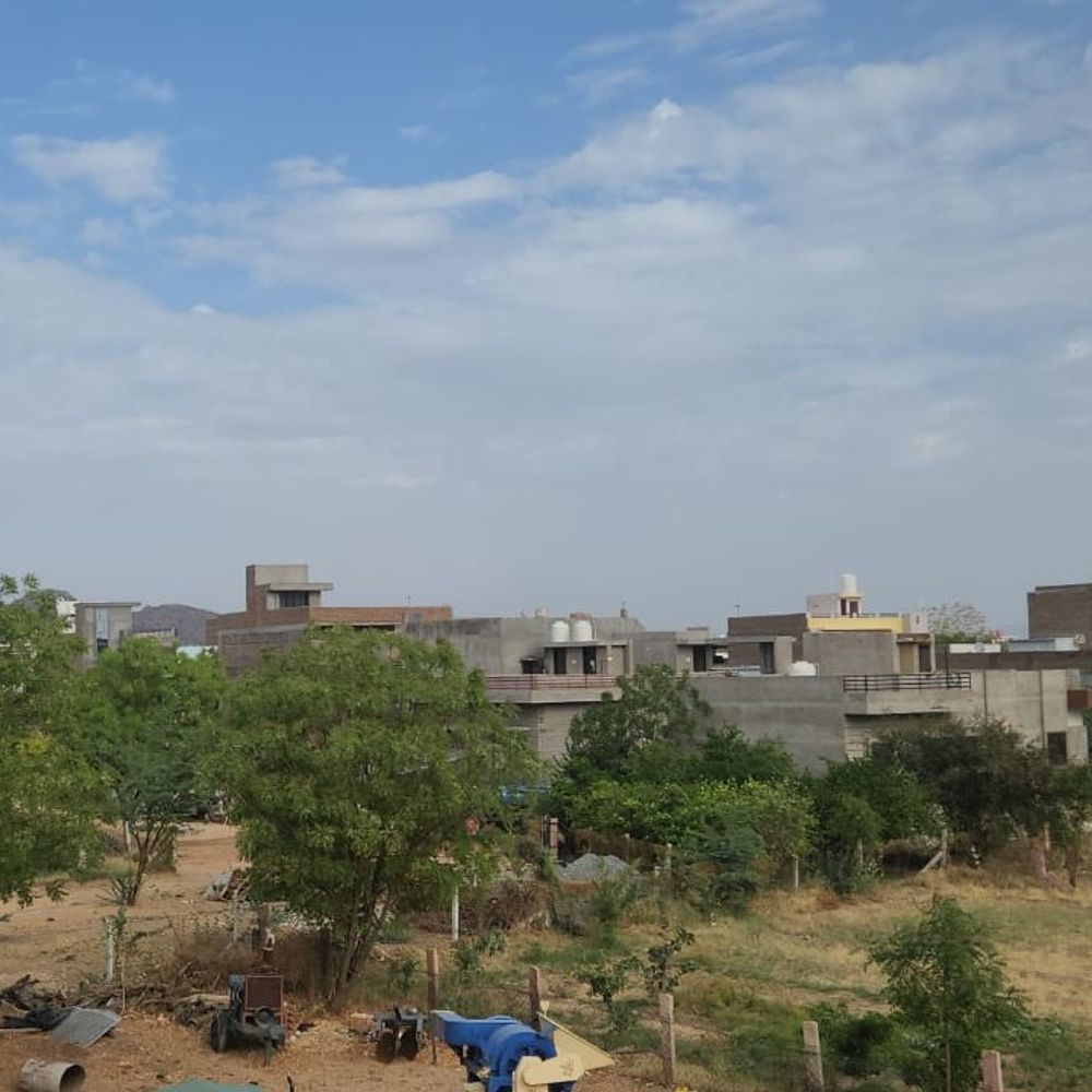 जालोर में दो दिन तेज हवा और बारिश का अलर्ट:दूसरे सप्ताह में फिर बदलेगा मौसम, हीटवेव से मिलेगी राहत