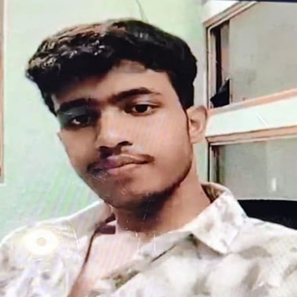 समस्तीपुर में ट्रक ने फार्मासिस्ट को कुचला:ब्लड सैंपल लेकर अस्पताल लौट रहा था, हादसे के बाद ड्राइवर मौके से फरार