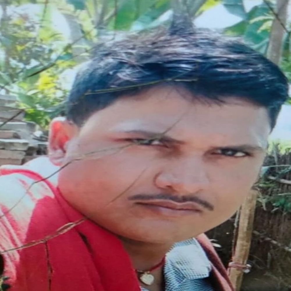 मुजफ्फरपुर में 3 मंजिला इमारत से गिरकर मजदूर की मौत:दूसरा जख्मी; परिजनों ने किया हंगामा, बहन बोली- मकान मालिक ने हत्या की