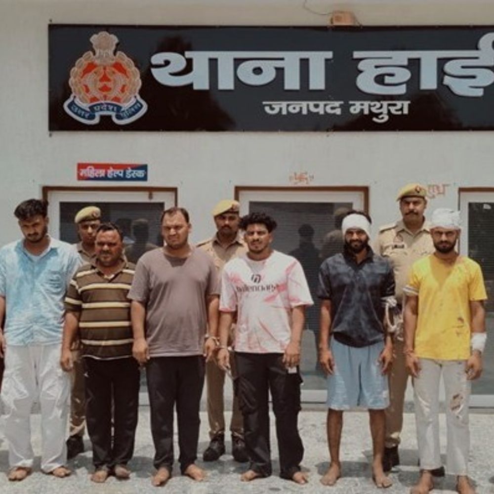 मथुरा के महोली गांव फायरिंग कांड में 9 आरोपी गिरफ्तार:पुलिस ने 2 तमंचे-कारतूस बरामद किए, बचे आरोपियों की तलाश जारी