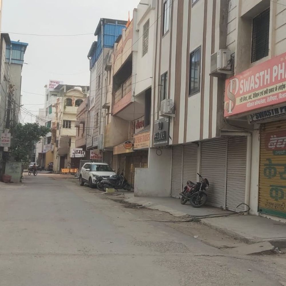 बिलासपुर में दवा विक्रेताओं की हड़ताल, 1500 दुकानें रहीं बंद:ऑनलाइन फार्मेसी के विरोध में 5 करोड़ का कारोबार प्रभावित, ज्ञापन सौंपा