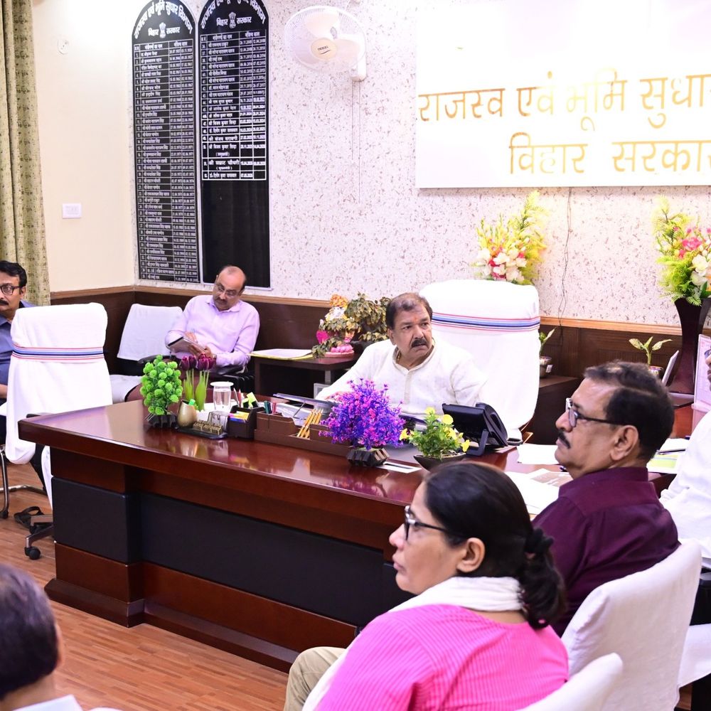 अब AI बताएगा सरकारी जमीन का रिकॉर्ड:दिलीप जायसवाल बोले-120 दिन से लंबित म्यूटेशन 15 दिन में पूरे होंगे, राजस्व विभाग में आएगी वैकेंसी
