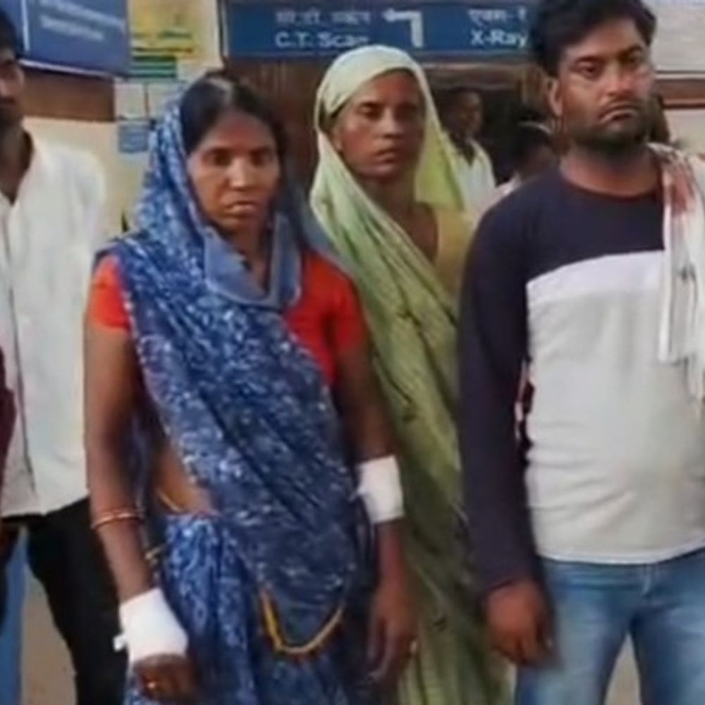मुरैना में बाइक हटाने को लेकर दो पक्षों के विवाद:चार घायल, जिला अस्पताल में भर्ती, क्रास केस दर्ज