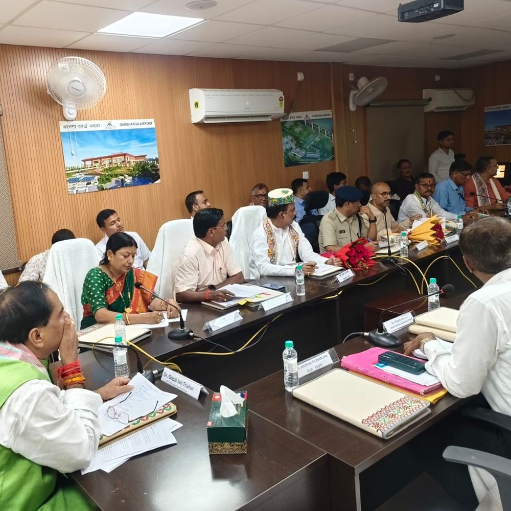 दरभंगा एयरपोर्ट जल्द बनेगा अंतरराष्ट्रीय स्तर का हवाई अड्डा:MP बोले- कैट-2 लाइट सेवा होगी शुरू, 912 करोड़ की लागत से बन रहे नए टर्मिनल भवन
