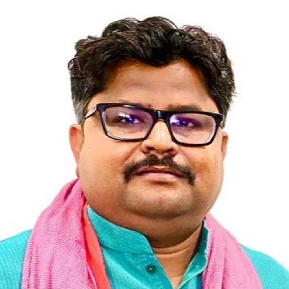 झांसी में सपा के पूर्व जिलाध्यक्ष समेत पांच पर FIR:महिला डॉक्टर ने लगाया जमीन कब्जाने और रंगदारी वसूलने का आरोप