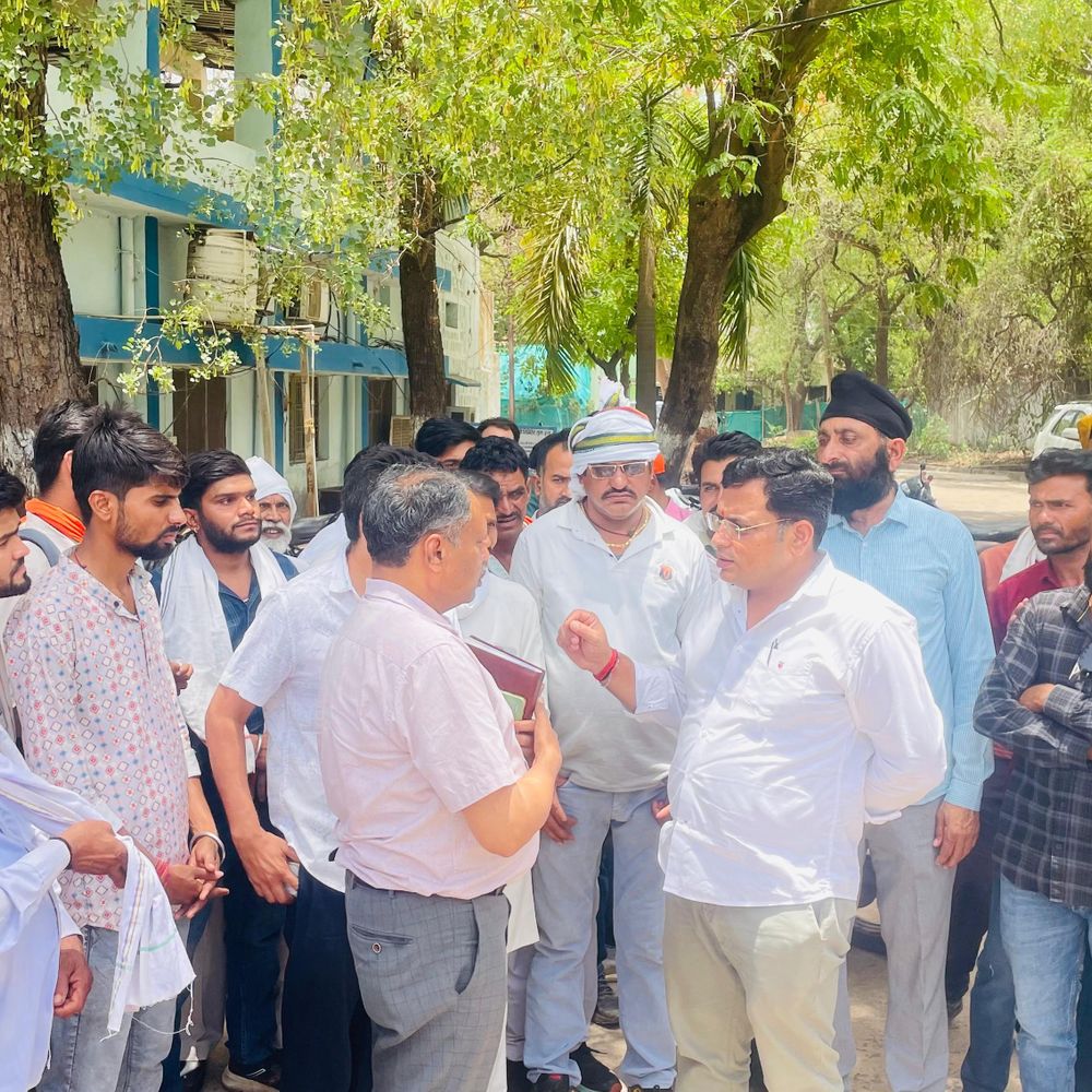 मेंटेनेंस के नाम पर कटौती बंद करो:किसानों के साथ पहुंचे विधायक; कहा – अघोषित बिजली कटौती से पूरी विधानसभा के नागरिक परेशान