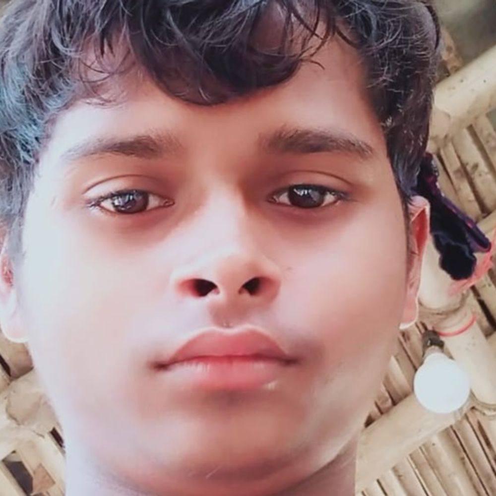 स्कूल में लोह के ग्रिल से दबकर छात्र की मौत:आक्रोशित लोगों ने प्रभारी हेडमास्टर को बनाया बंधक, बाकी टीचर स्कूल से हुए फार