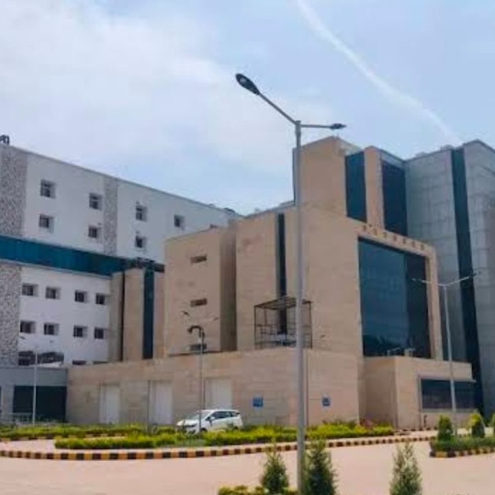 सुपर स्पेशलिटी अस्पताल में मिलेगी बेहतर सुविधा:भागलपुर में एक महीने के अंदर शुरू होगा 40 बेड का आईसीयू, एक जुलाई से नई व्यवस्था