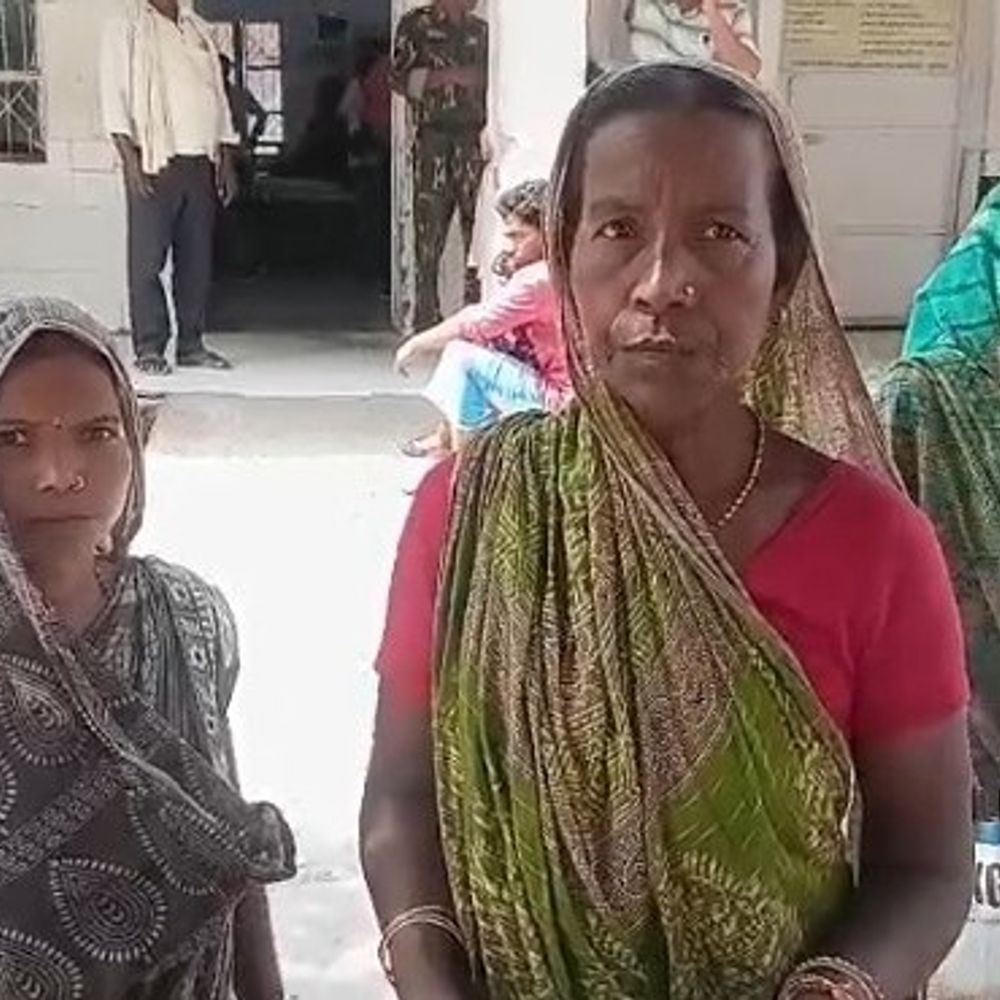 पूर्णिया में मकान मालिक पर दबंगई का आरोप:बकाए को लेकर बुजुर्ग महिला के साथ मारपीट का आरोप, घायल ने कहा- सामान समेत घर से निकाला