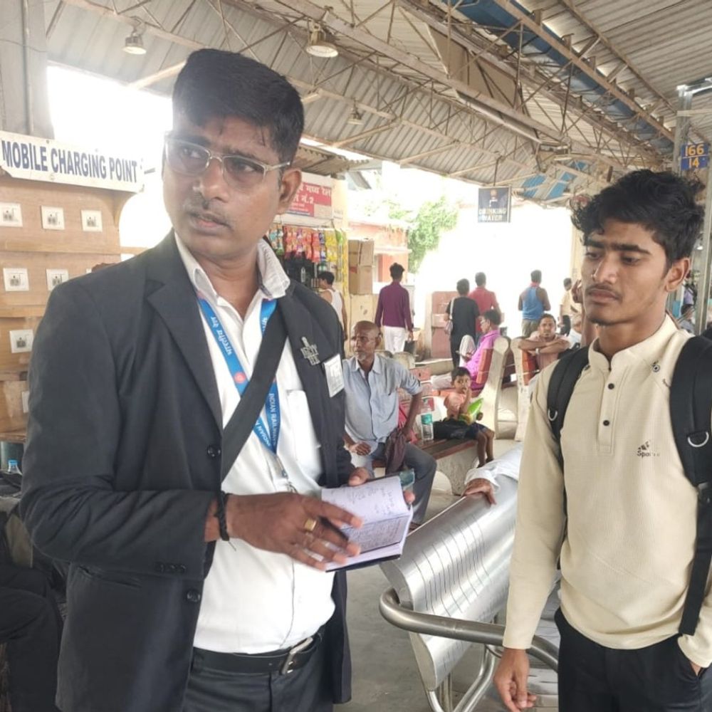 समस्तीपुर मंडल में 6833 बिना टिकट के यात्री पकड़ाए:59 लाख 54 हजार रुपये की वसूली, अधिकारी बोले- अवैध यात्रा के कारण ट्रेनों में भीड़ बढ़ती