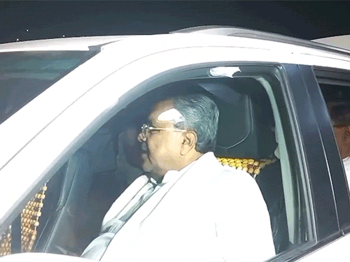 कर्नाटक सीएम और उपमुख्यमंत्री की आज राहुल-खड़गे के साथ मीटिंग:मुख्यमंत्री बदलने की अटकलें; सिद्धारमैया बोले- हाईकमान ने बुलाया है, इसलिए आया हूं